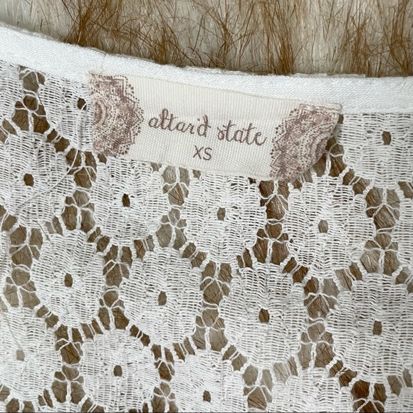 Altar’d State embroidered scallop hem top - Picture 5 of 8